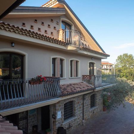 Hotel La Ginestra à Castel San Lorenzo Extérieur photo