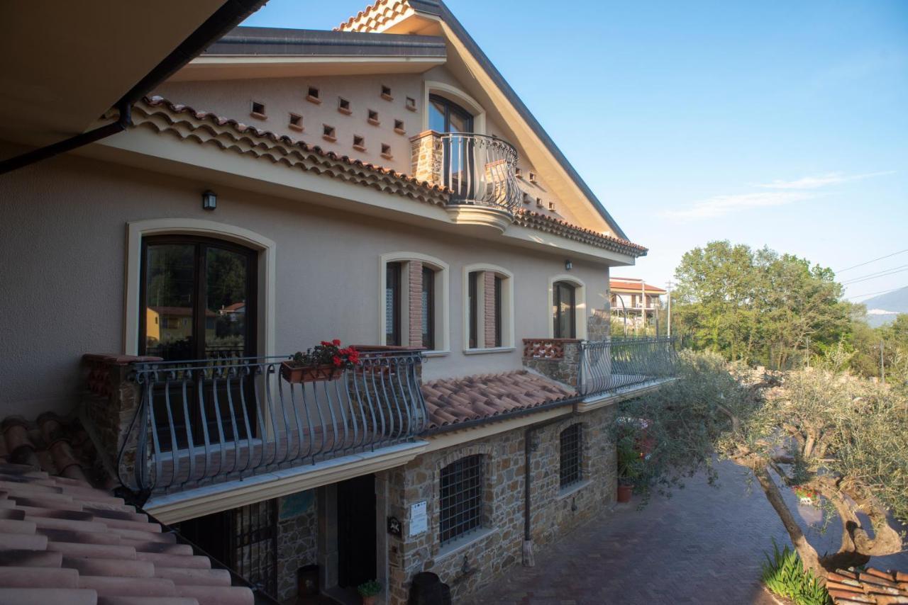 Hotel La Ginestra à Castel San Lorenzo Extérieur photo
