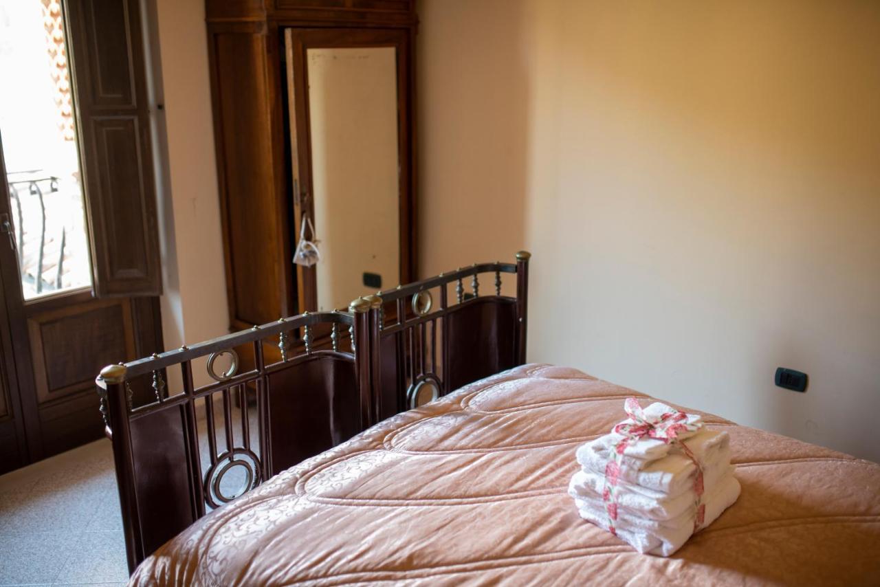 Hotel La Ginestra à Castel San Lorenzo Extérieur photo