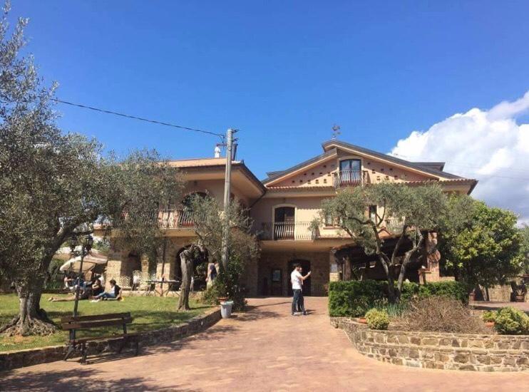 Hotel La Ginestra à Castel San Lorenzo Extérieur photo